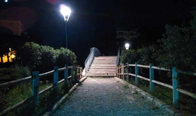 Bari, niente spazi per i giovani: Ma di notte ci intrufoliamo nel Parco